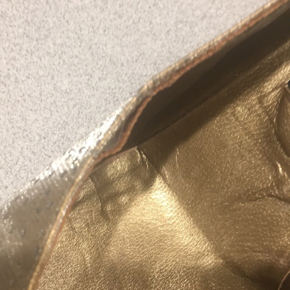 Stuart Weitzman gold sparkle shoes. - Picture 3 of 4